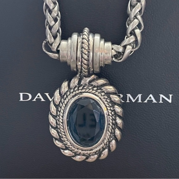 Vintage Silver Necklace with Deep Blue Pendant - Picture 3 of 6